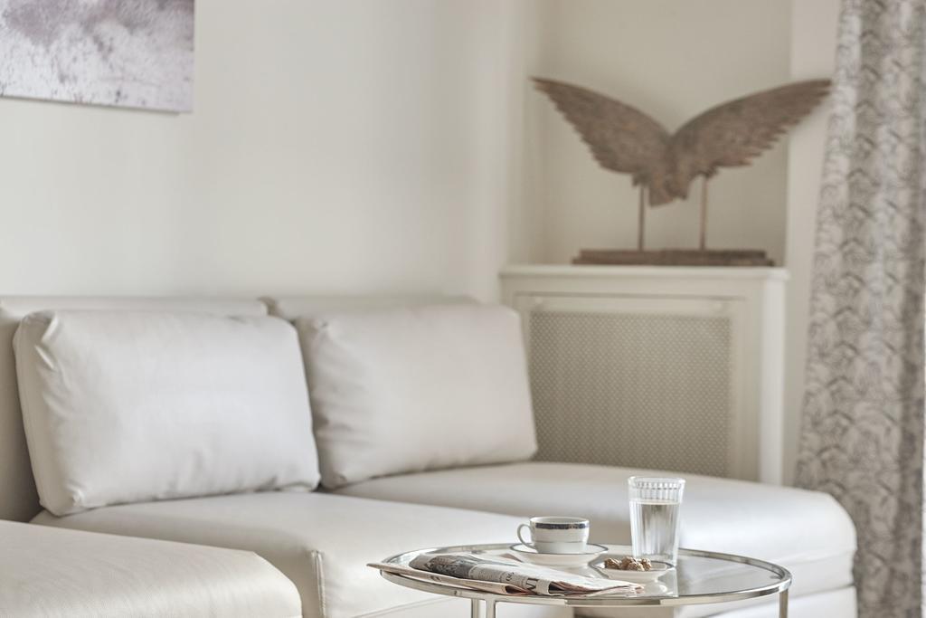Kolonaki Square Apartment Афины Экстерьер фото